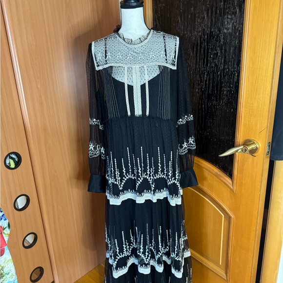 Zara Black and White embroidered Long Sleeve tule maxi Dress Sz XXL - Picture 16 of 16